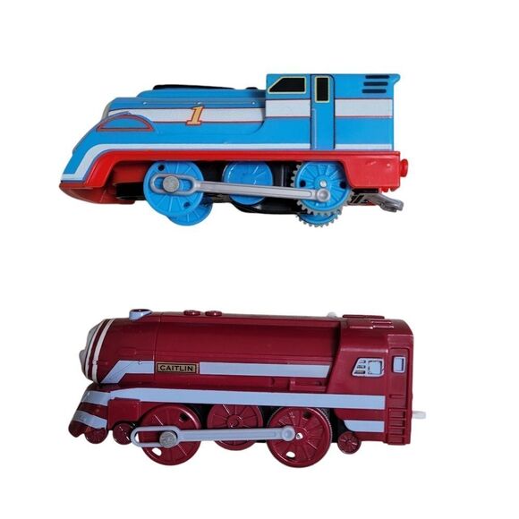 Bundle of battery operated thomas the train cars - Picture 6 of 8